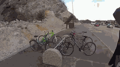 http://s.pikabu.ru/images/big_size_comm/2013-05_6/13696044206897.gif