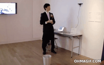 http://s.pikabu.ru/post_img/2013/02/27/9/1361970534_1845567656.gif
