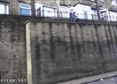 http://s.pikabu.ru/post_img/2013/03/27/11/1364403788_85057481.gif