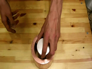 http://s.pikabu.ru/post_img/2013/04/04/0/1365022015_1167496274.gif