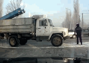 http://s.pikabu.ru/post_img/2013/10/26/10/1382801174_621863309.gif