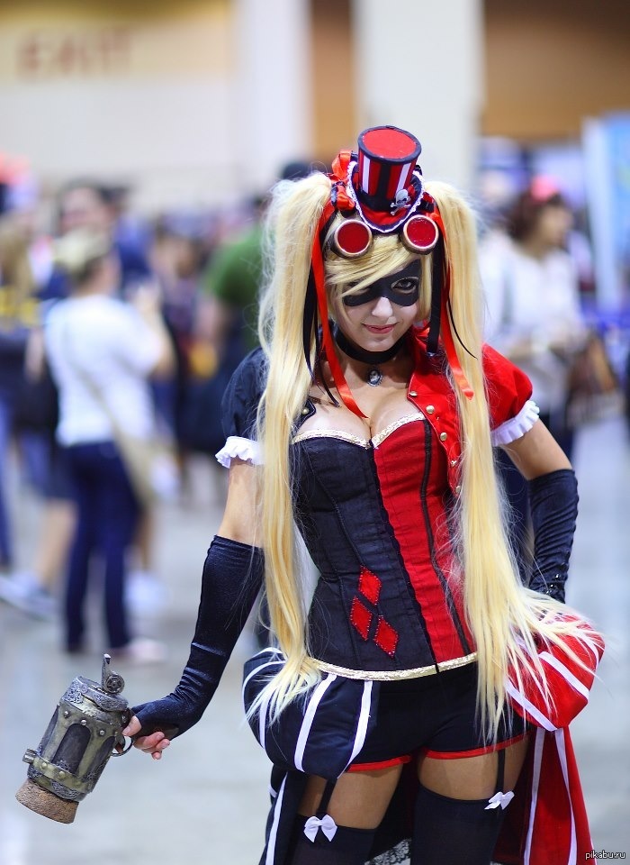 Домашнее косплей порно с Harley Quinn (Харли Квин) из Отряда